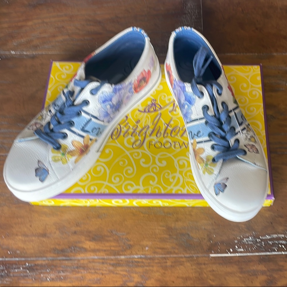 Brighton White and Blue Low-Top Sneakers